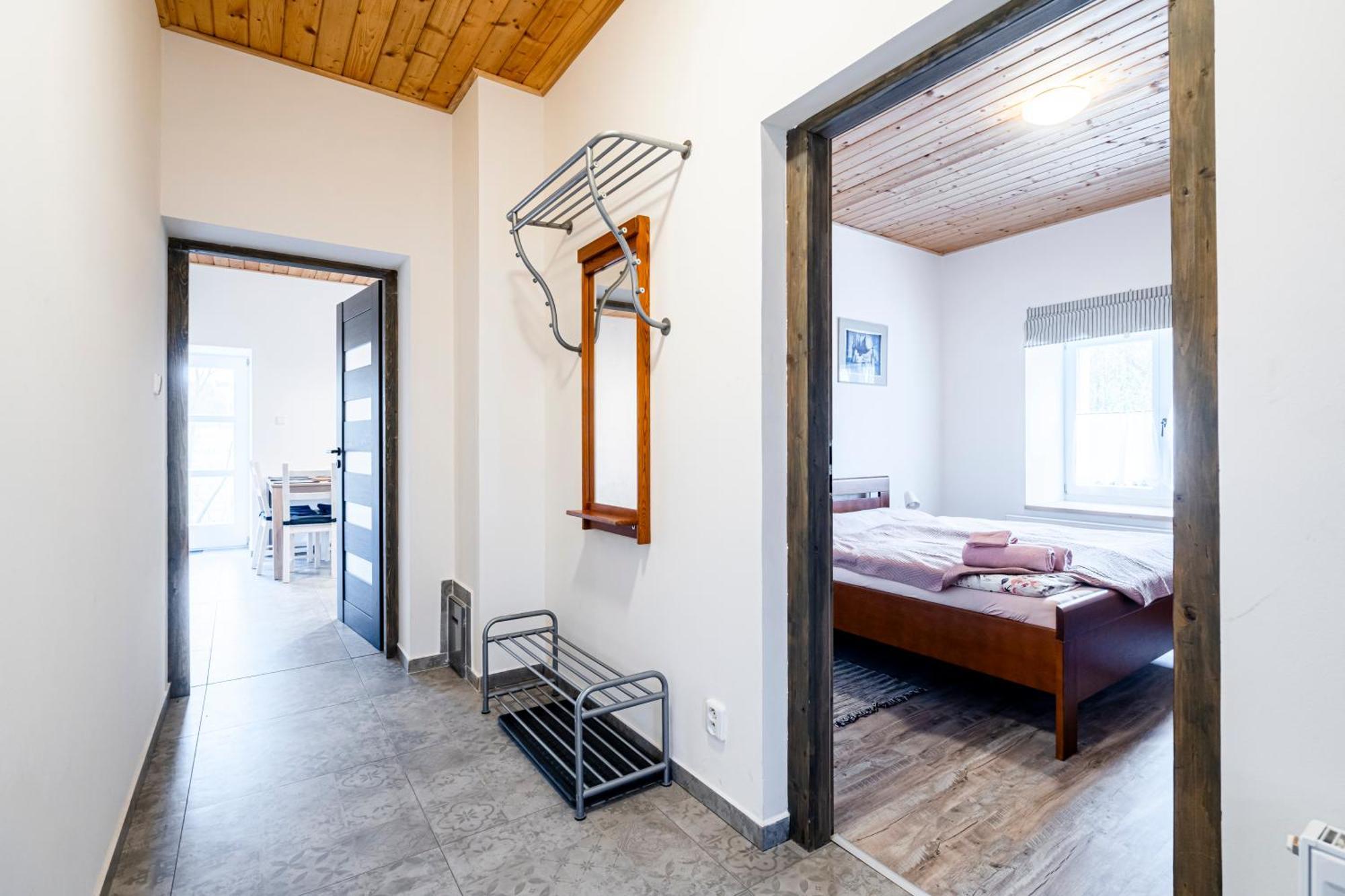 Apartmán Dvur Dolenec Rohoznice  Exteriér fotografie