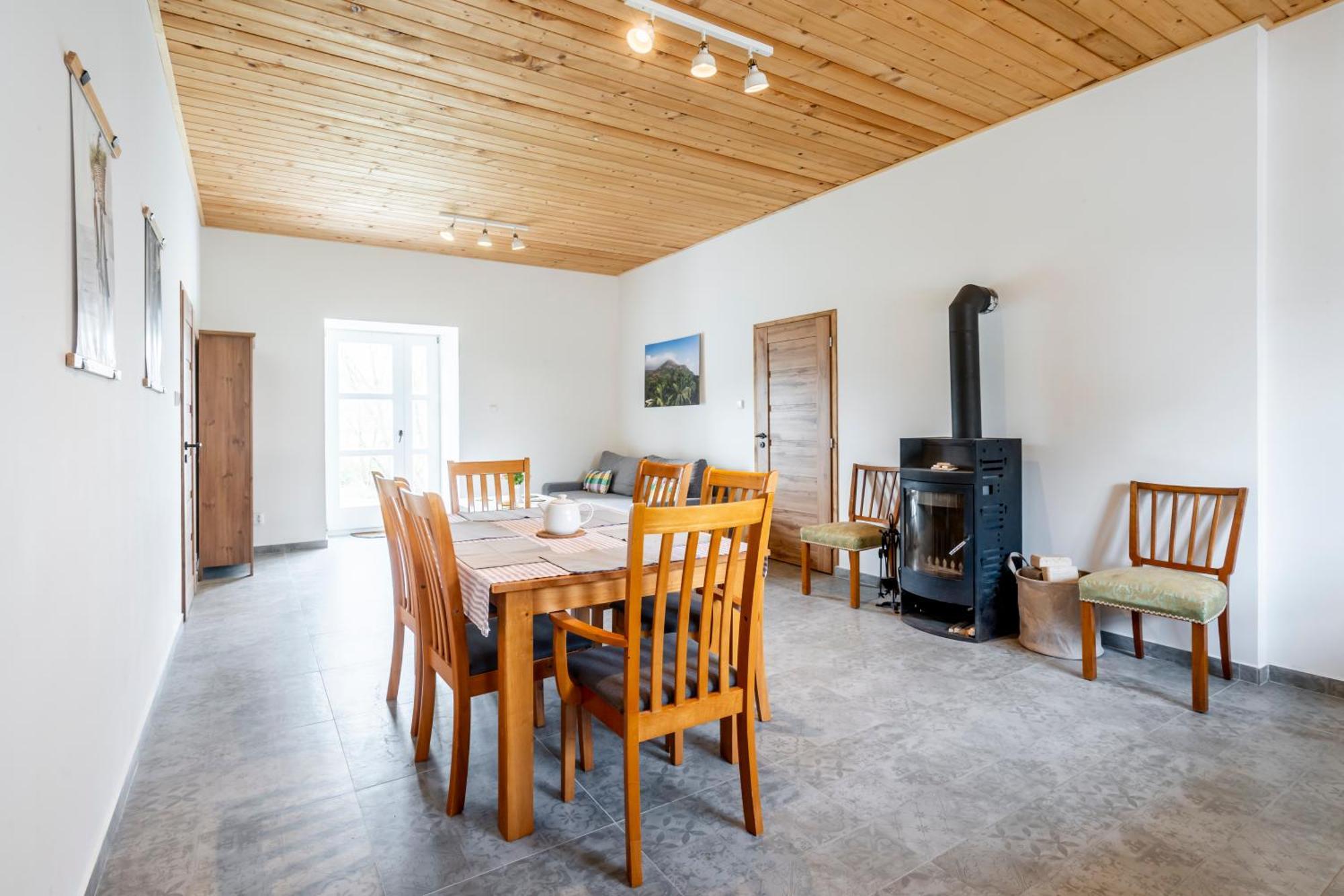 Apartmán Dvur Dolenec Rohoznice  Exteriér fotografie